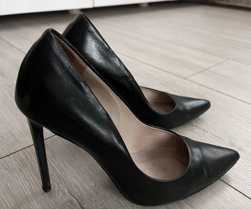 Szpilki Ryłko 36 czarne naturalna skóra