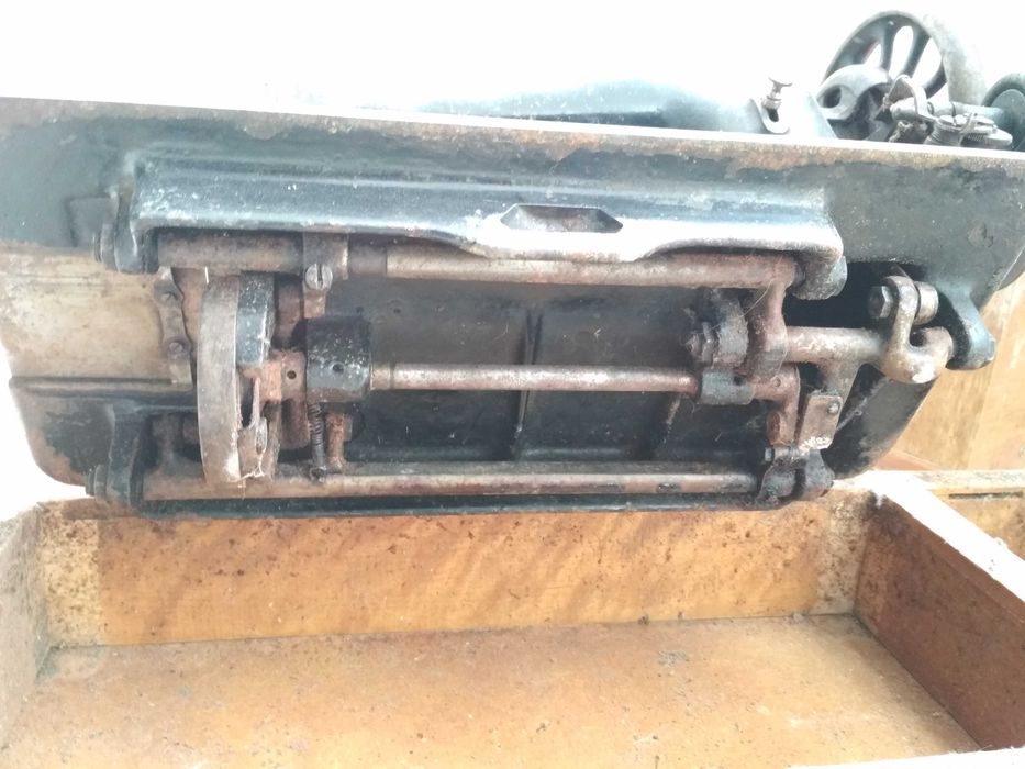 Швейная машина Singer