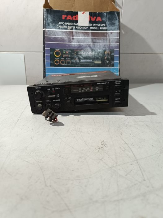 Auto rádio Radialva