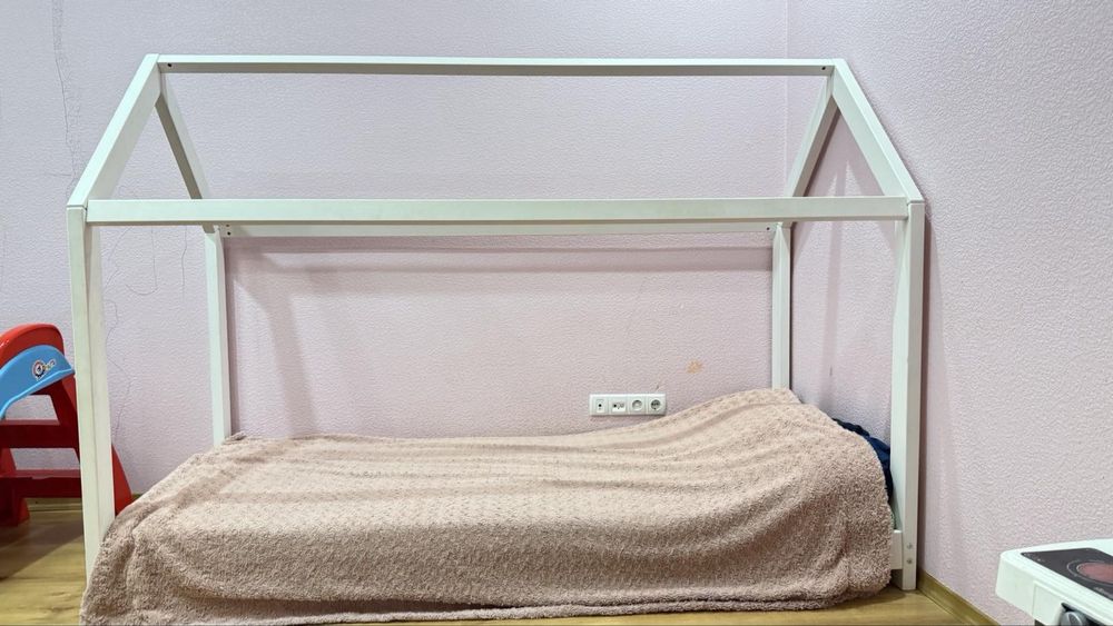 Дитяче ліжко