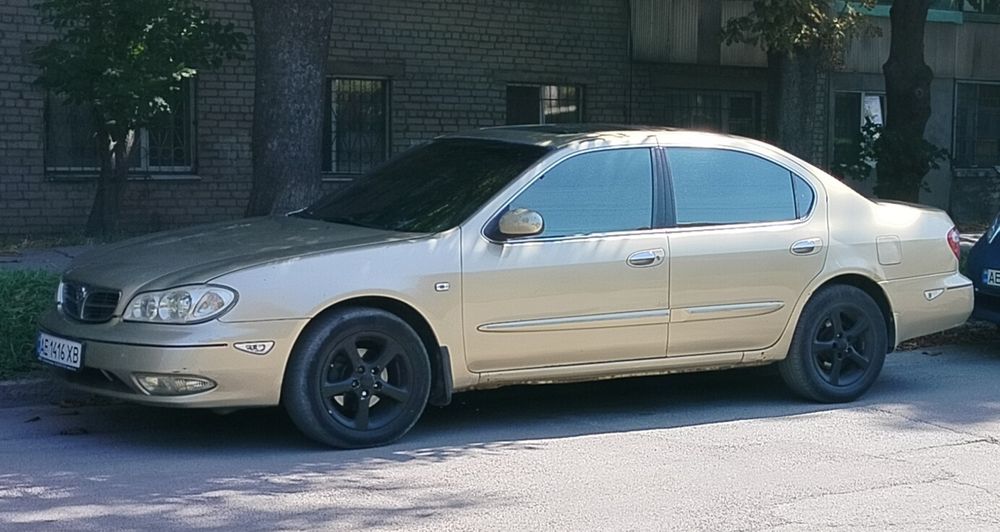 Nissan Maxima 2002 VIN JN1CAUA33U0063752 фото оголошення 2 з 11