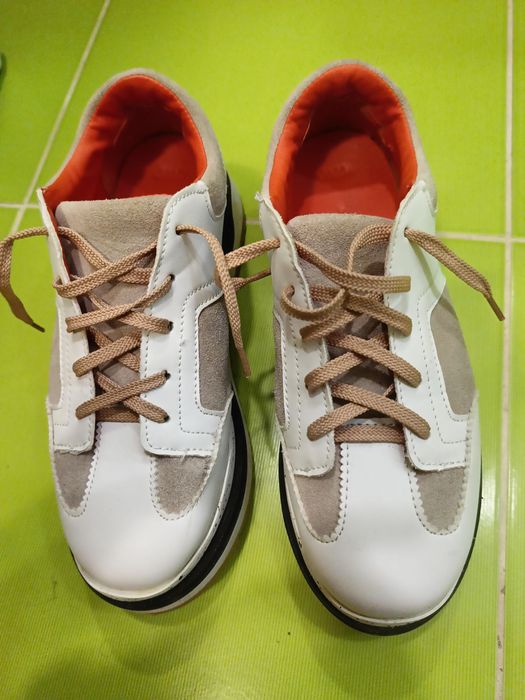 Кросівки жіночі Zara