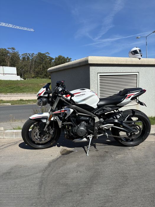 Triumph Street Triple 660s Deslimitada 95cv