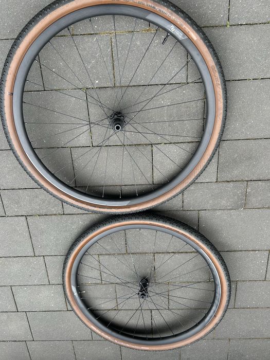 Kola Syncros plus opony Schwalbe ( tubles ready)