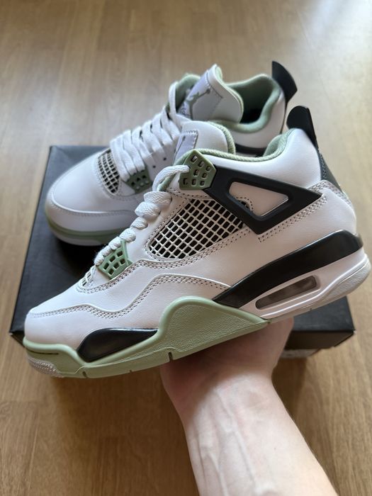 Buty Nike Air Jordan 4 Retro „Seafoam”