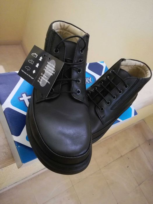 Sapatos Novos marca Portuguesa