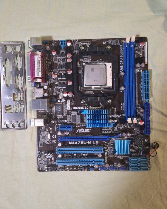 Материнська плата ASUS M4A78L-M LE з процесором