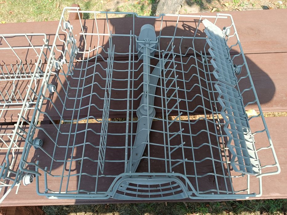 Dwa kosze to zmywarki Bosch albo Siemens oryginał 60 cm