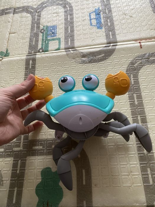 Іграшка краб музична