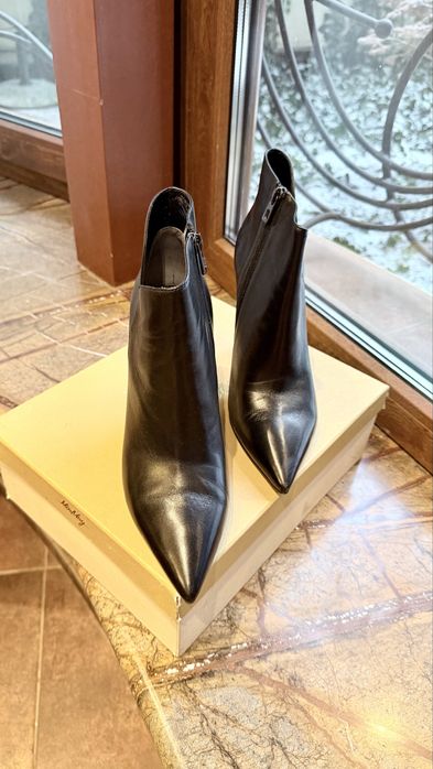 Ботільони  Miraton 39р