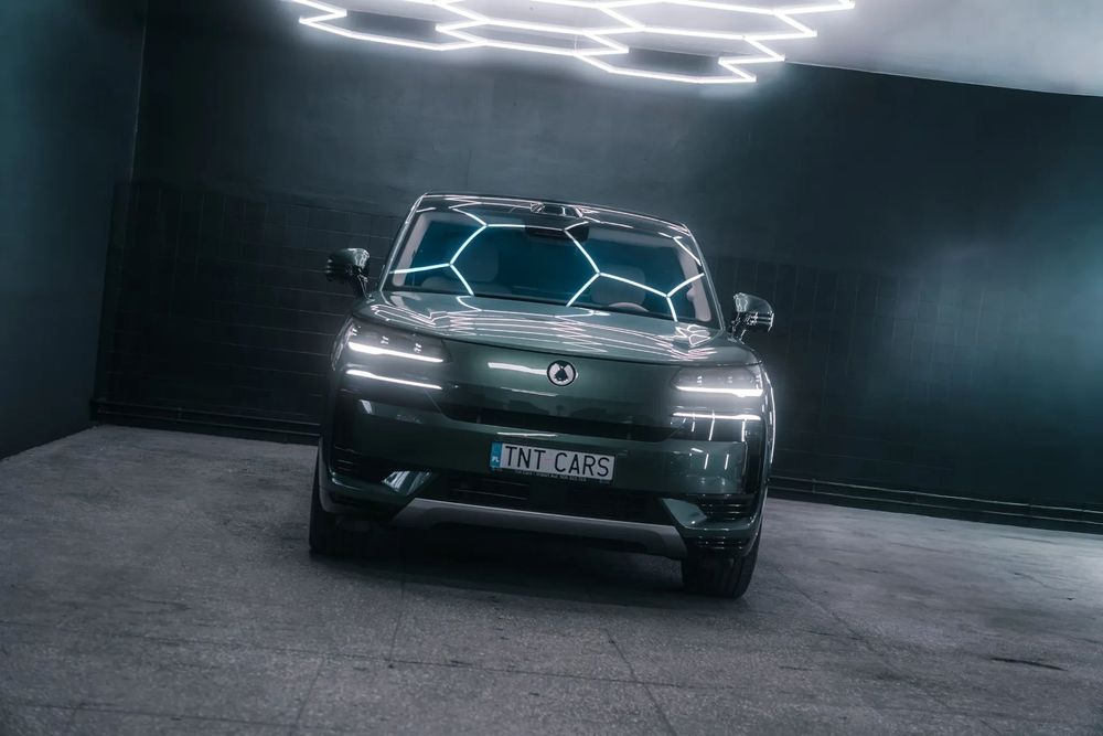 Denza N9 Denza N9 2026 Flagship – 925 KM, AWD, 165km EV, Pneumatyka, 6 miejsc