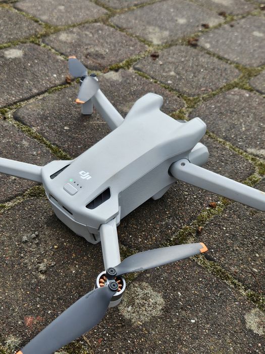 Dron dji mini 3 pilot RC, zestaw premium +  fly more combo, max 26 cykli!!