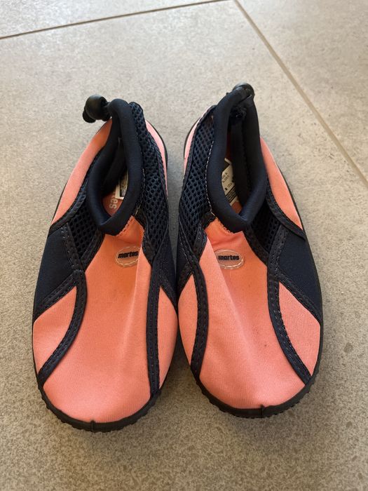 Buty do plywania 32