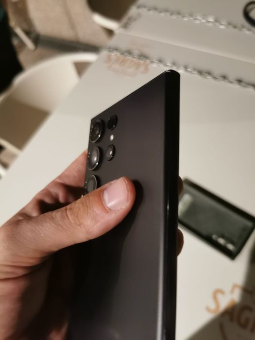 Samsung Galaxy S23 Ultra – 256GB / Black Phantom / Como Novo