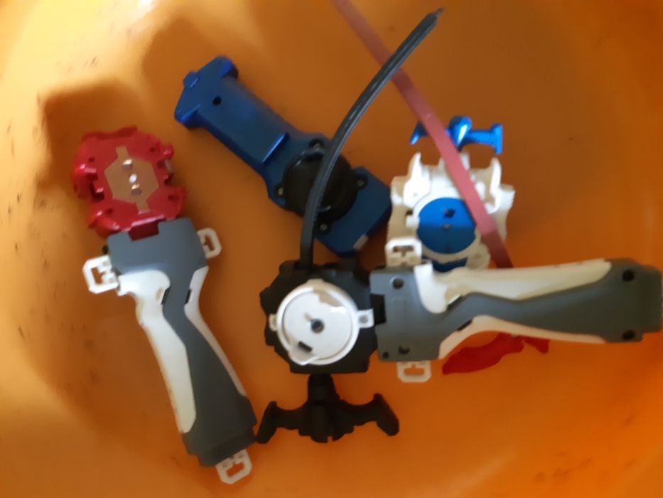 Бейблэйды популярна гра