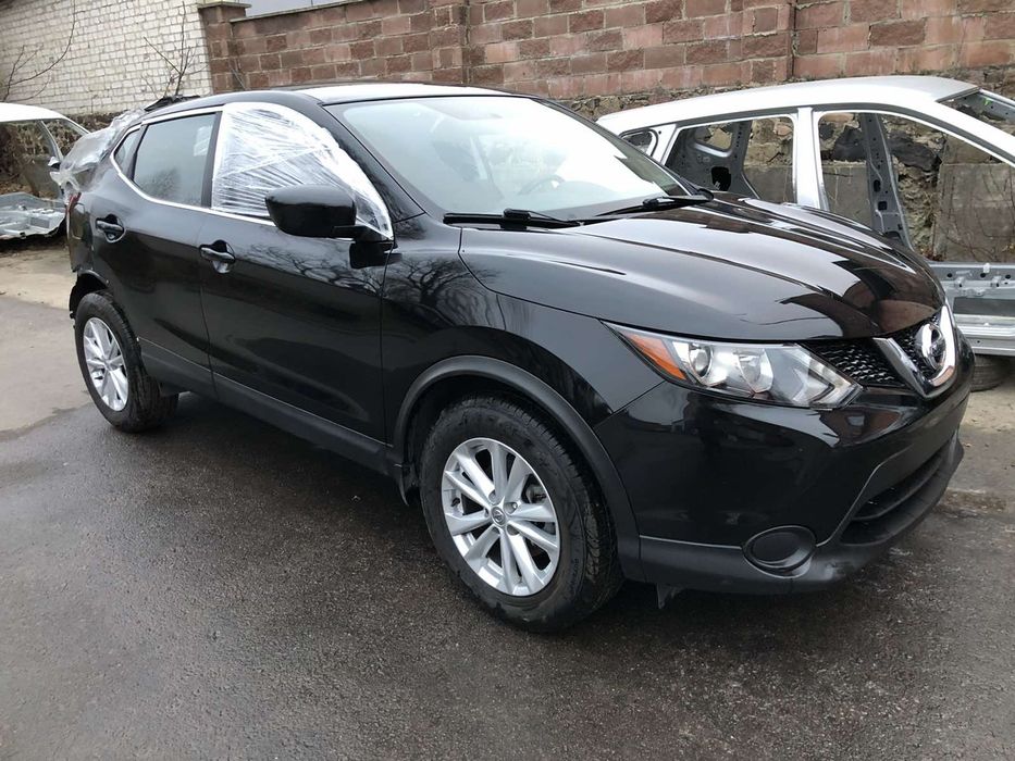 Фары Nissan Rogue Sport USA 17 г