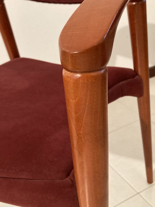 4 Cadeiras madeira cerejeira