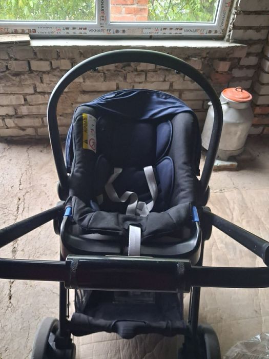 Коляска Chicco 3в1 в гарному стані.