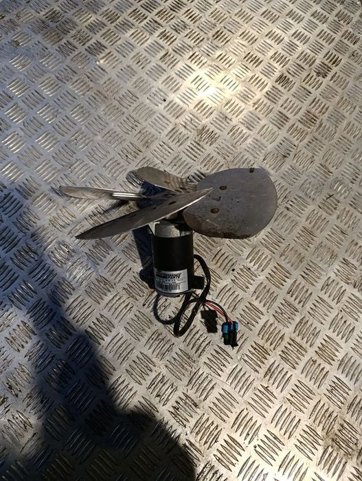 SILNIK SILNICZEK WIATRAK CARRIER XARIOS 54-00639-120 12v