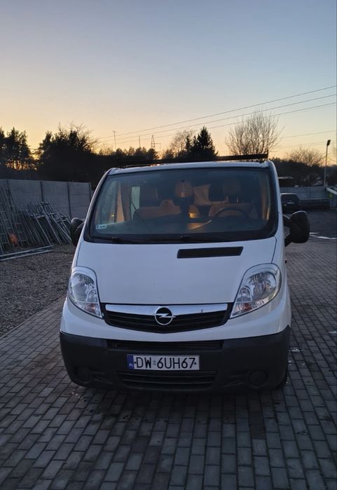 Opel vivaro brygadówka 2011