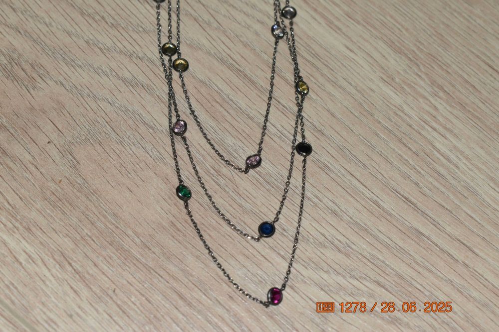 potrójny naszyjnik z kryształkami