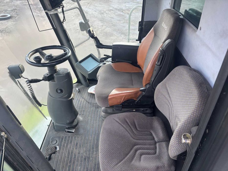 Claas Lexion 570 комбайн зернозбиральний