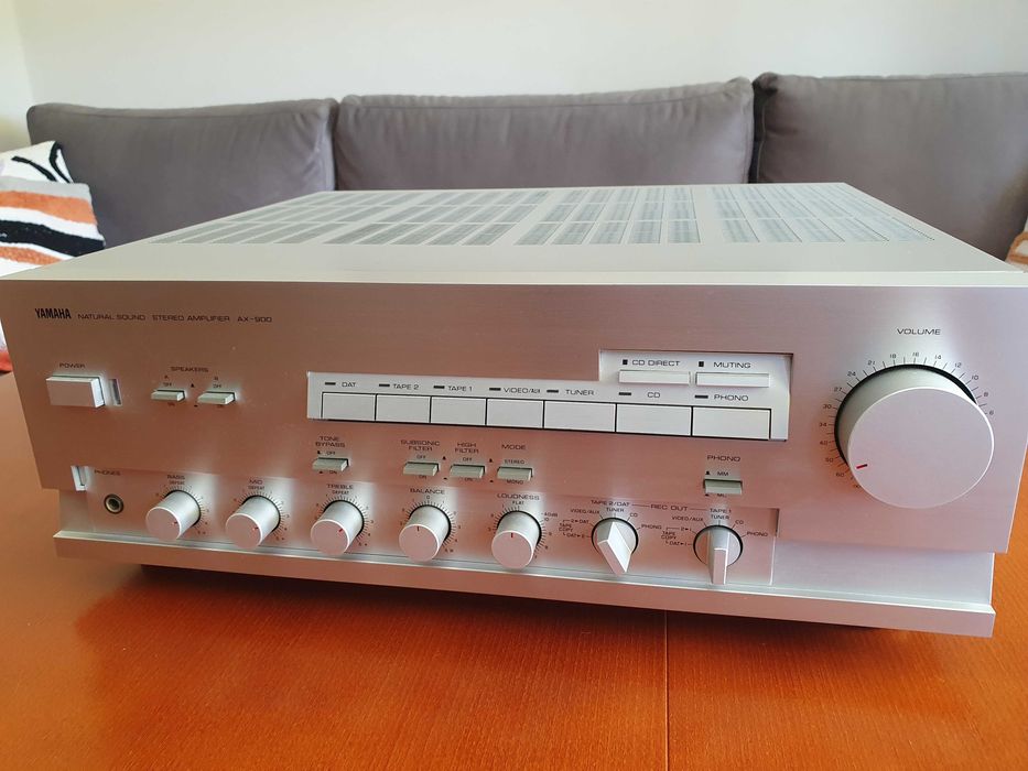 YAMAHA AX-900