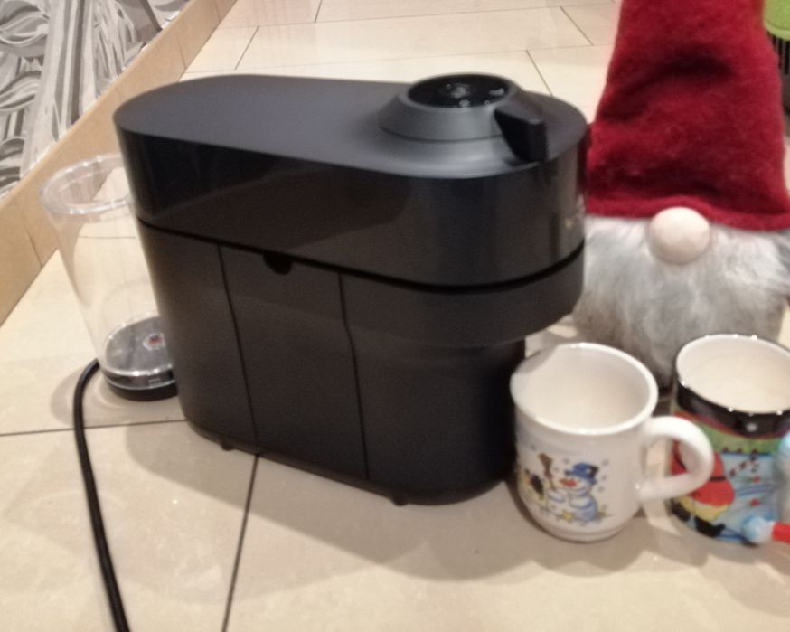 Ekspres kapsułkowy, Nespresso De Longhi