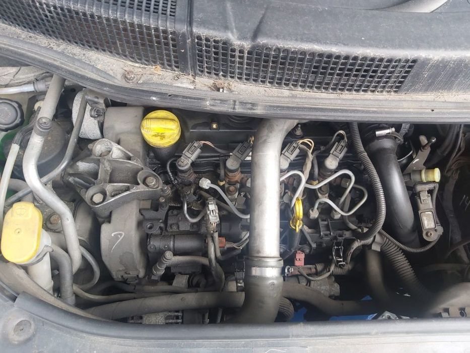 Renault Scenic 1.5 DCI às peças