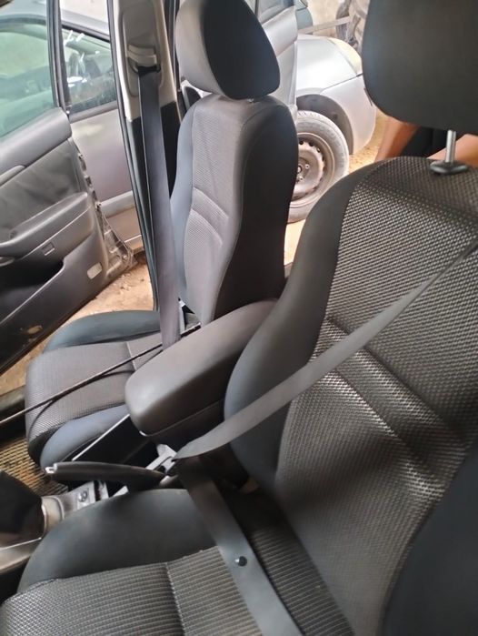 Carro à venda Toyota