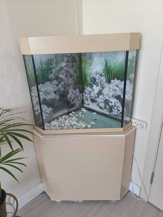Продам аквариум 80л