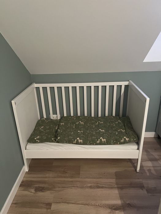 Sundvik Ikea lóżeczko z materacem Pan materac