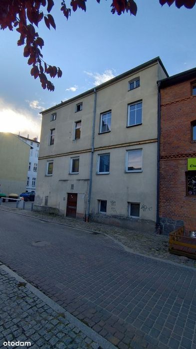 Działka zabudowana na sprzedaż