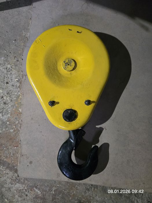 Продам крюковую подвеску 5т и 3т  советские после ревизии