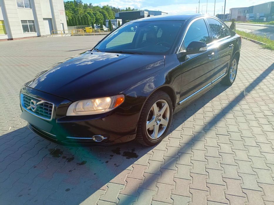 Volvo S80