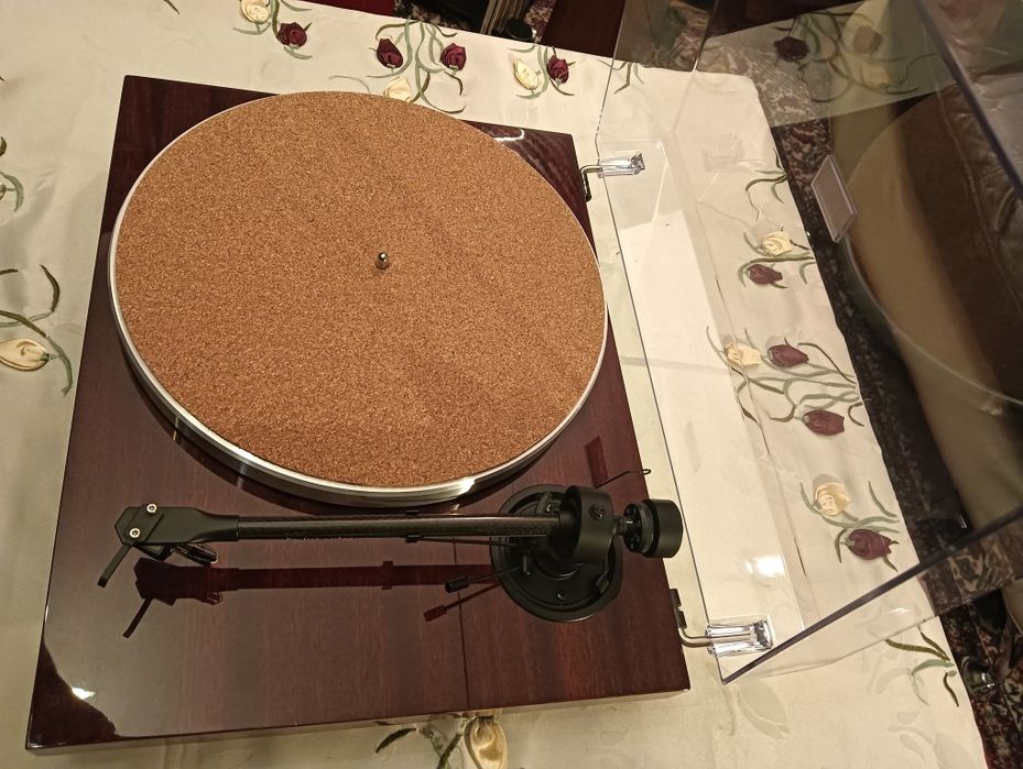 Gramofon Pro-ject 1-X Pression