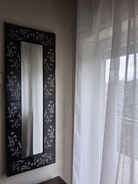 Espelho preto lacado com incrustrações prateadas 120x40