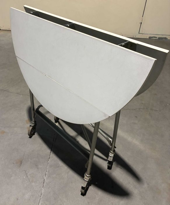 Mesas com rodas - 105 cm de Diâmetro - Qtd. 2 Und.