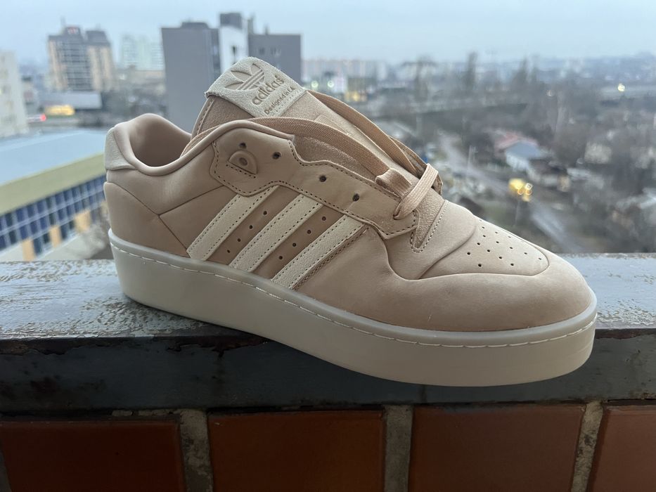 Adidas rivalry lux low