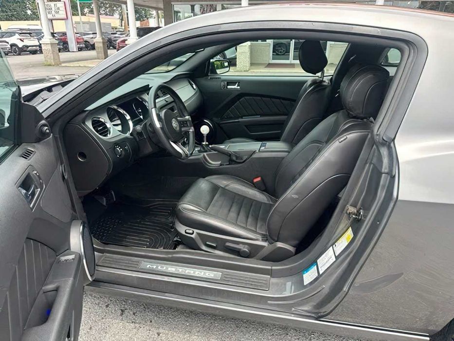 Ford Mustang      2014