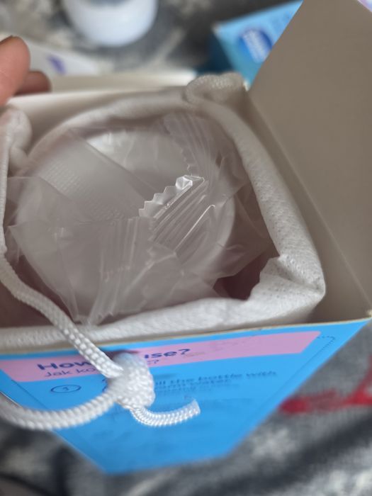 Kompresy,olejek,majtki poporodowe,osłonki na pierś,smoczki do butelek