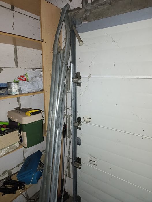 Ворота гаражні 3*2.1