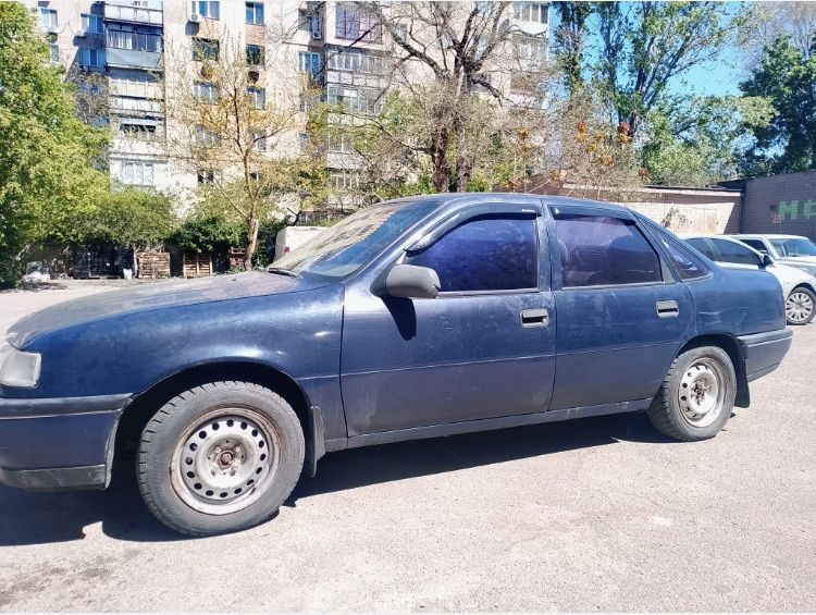Продам опель вектру  а 1.8