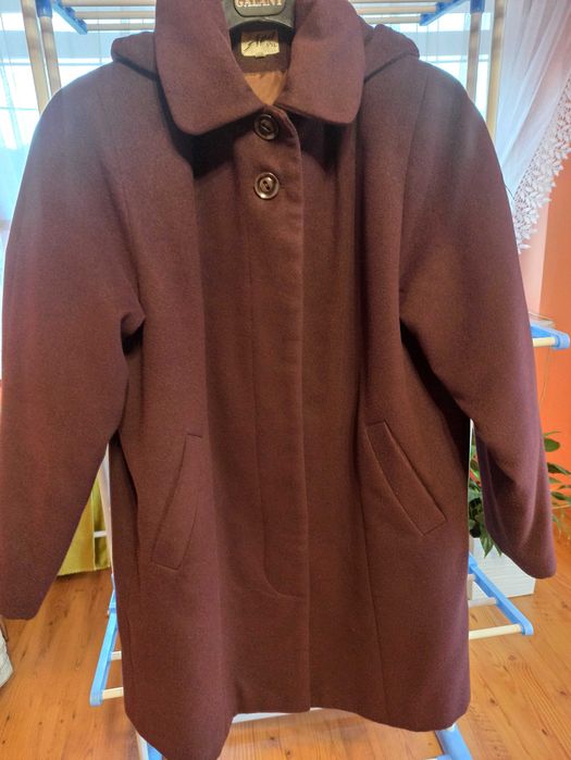 Płaszcz zimowy w rozmiarze 46