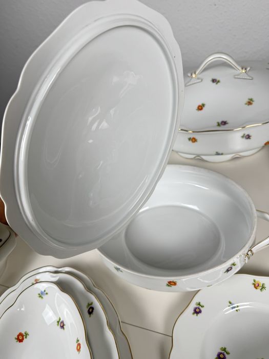 Serwis obiadowy Rosenthal Selb Germany - motyw kwiatowy ze złoceniami