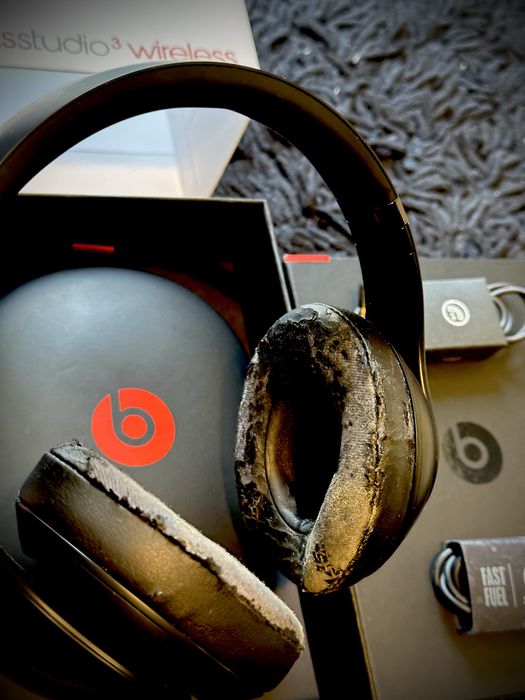 Phones Beats Studio 3 Wireless (By Dre x Apple)