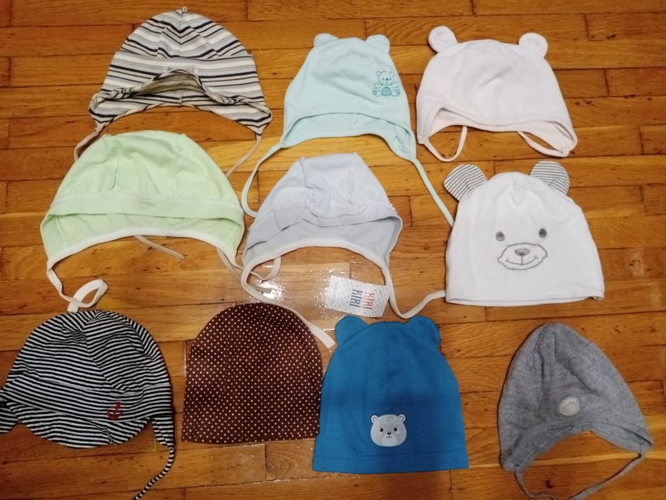 Шапочки на хлопчика від 6 місяців до трьох