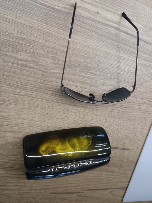 Etui z okularami PRL