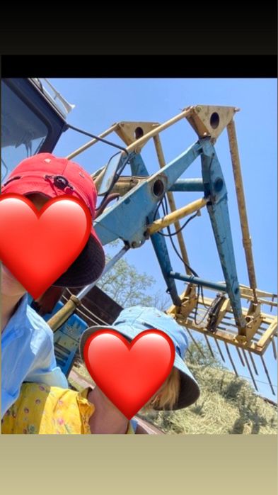 Продам фронтальный погрузчик