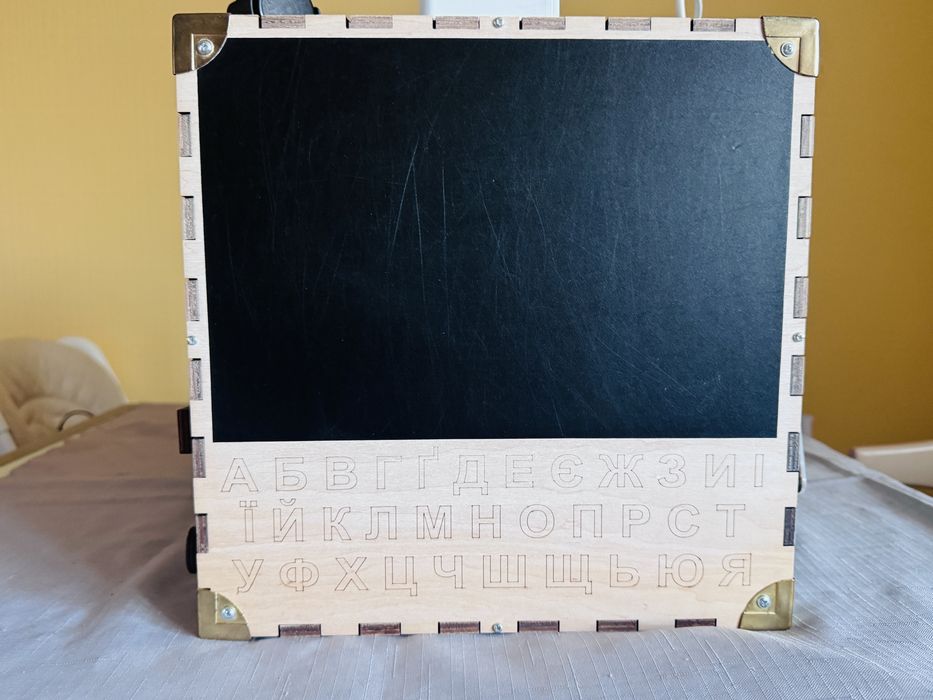 Бізікуб розвиваючий різнокольровий 30x30x30 см для  дитини